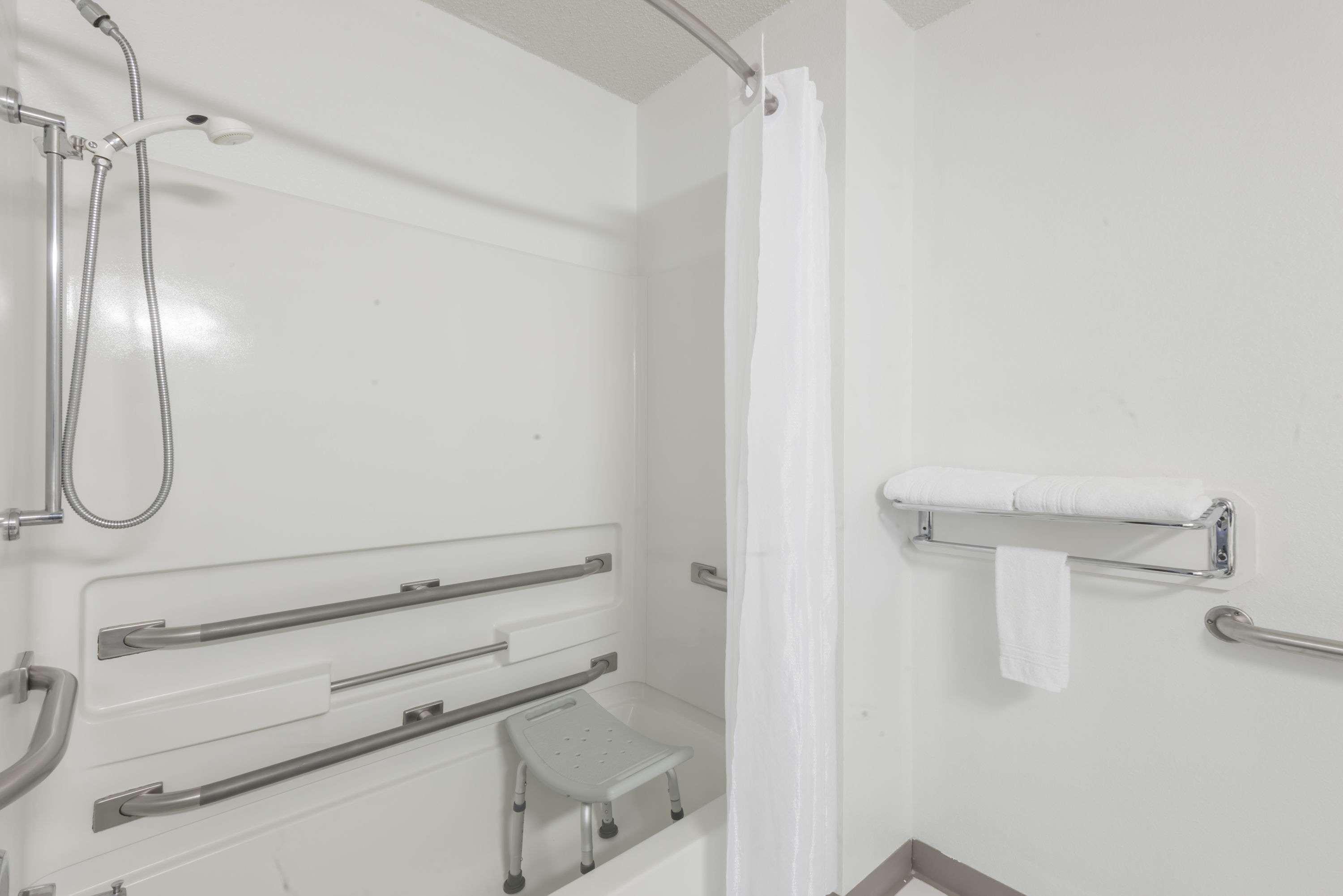 Hotel Super 8 By Wyndham New Stanton Esterno foto