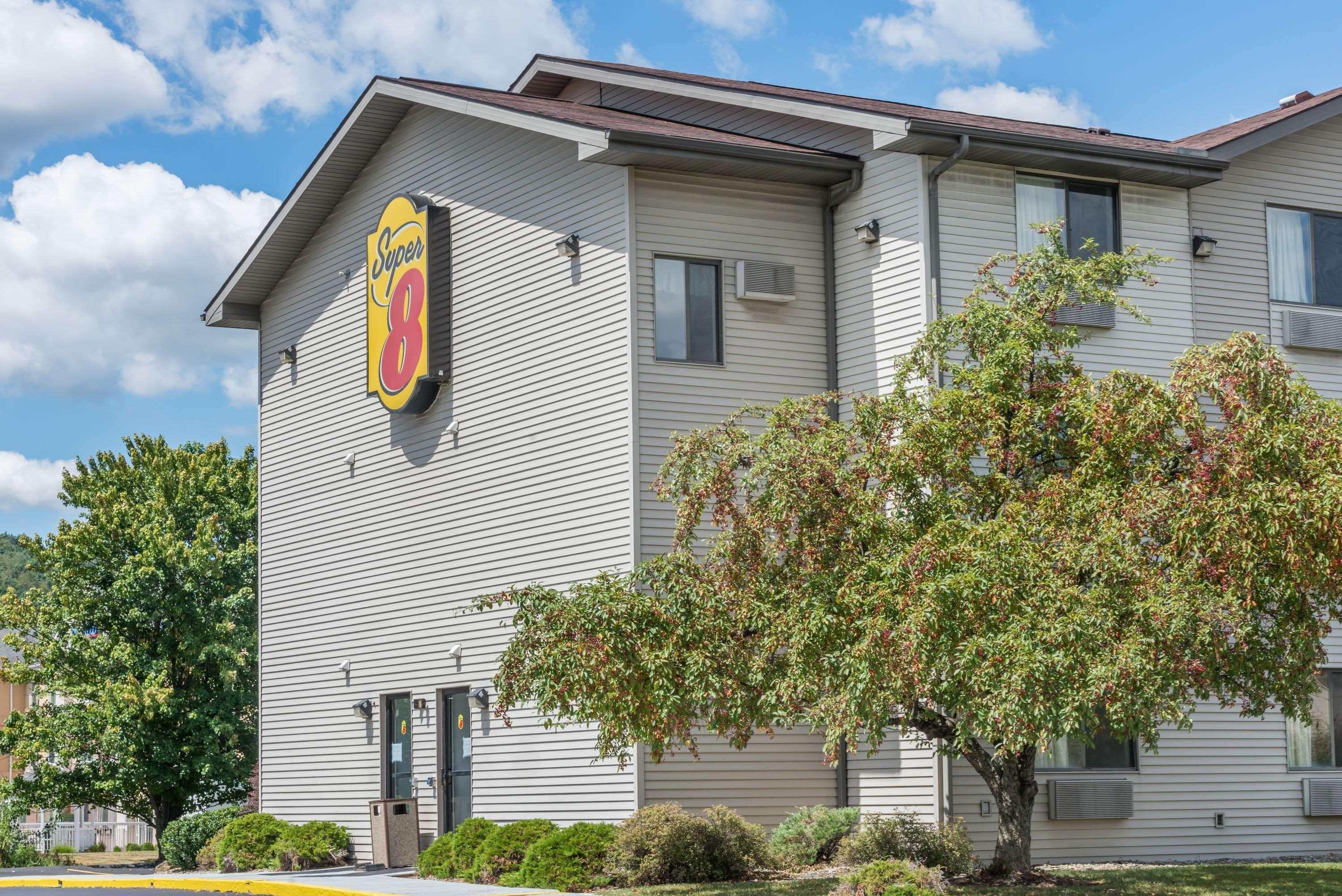 Hotel Super 8 By Wyndham New Stanton Esterno foto