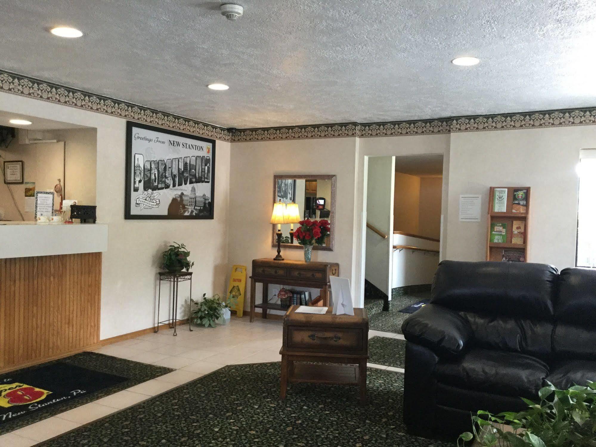 Hotel Super 8 By Wyndham New Stanton Esterno foto